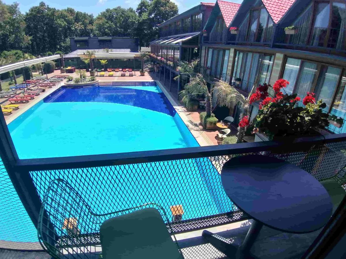 Cumhuriyet Green House Garden Park Hotel מראה חיצוני תמונה