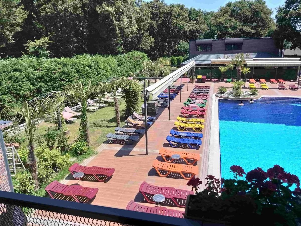 Cumhuriyet Green House Garden Park Hotel מראה חיצוני תמונה